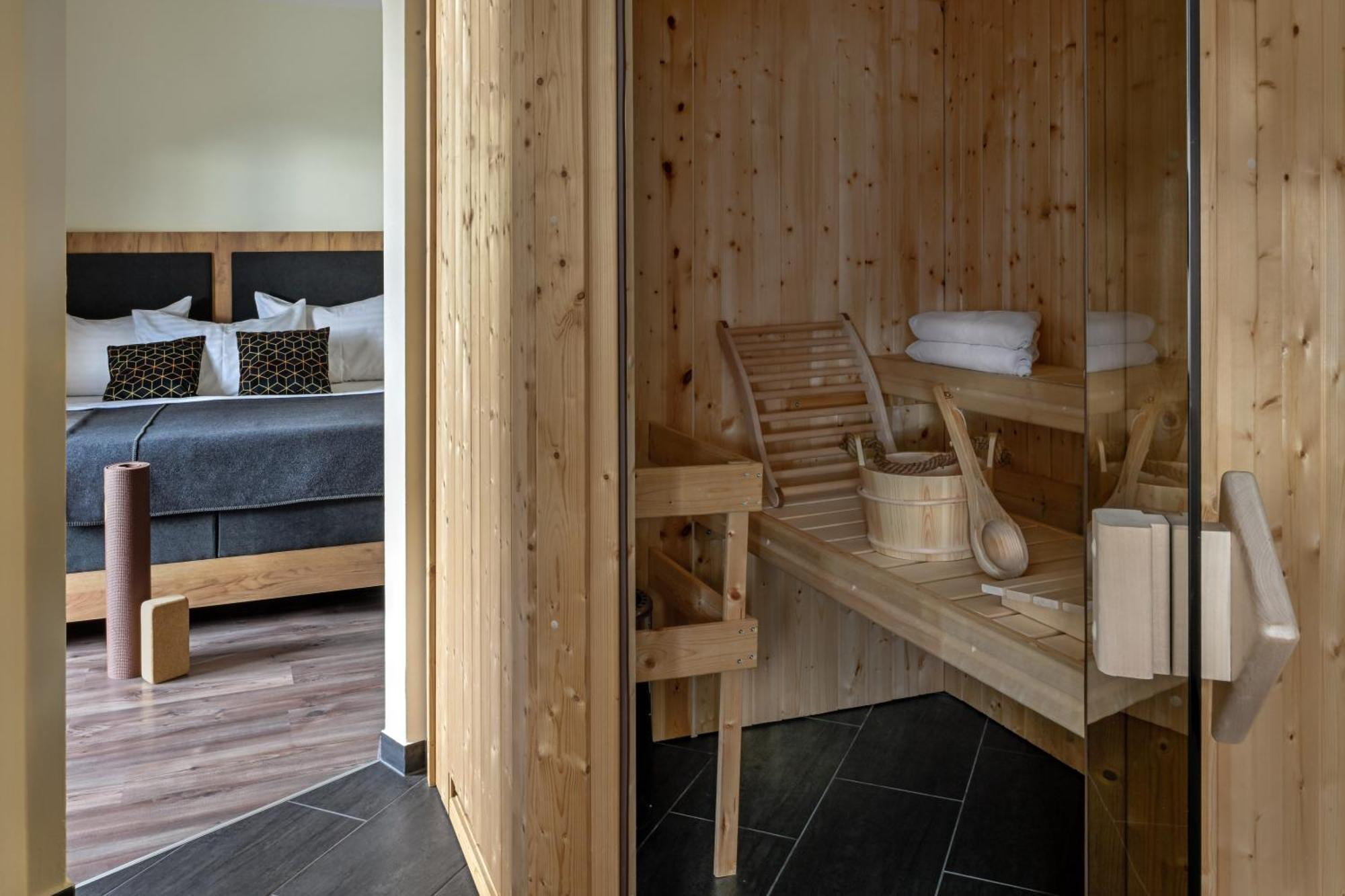 Alphatauern Health Resort - Adults Only 15 Plus 上陶恩 外观 照片
